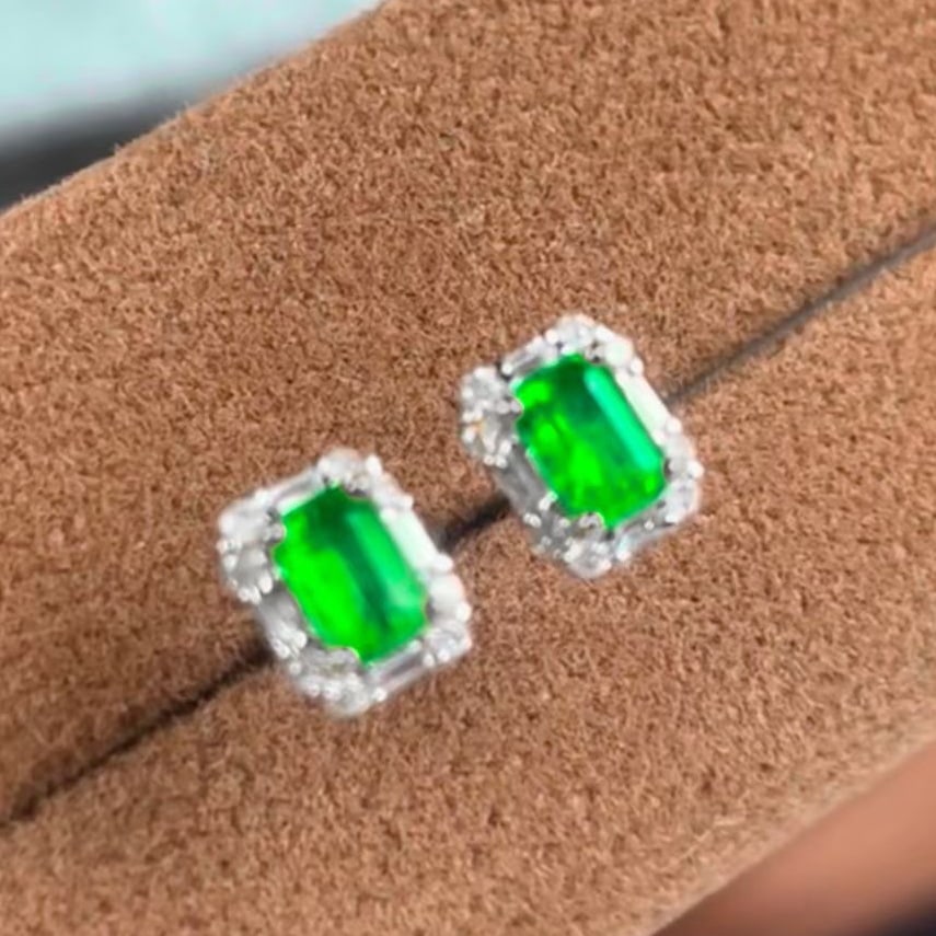 14k Gold 1.1 Ct Natural Emerald & Diamond Earrings - 2