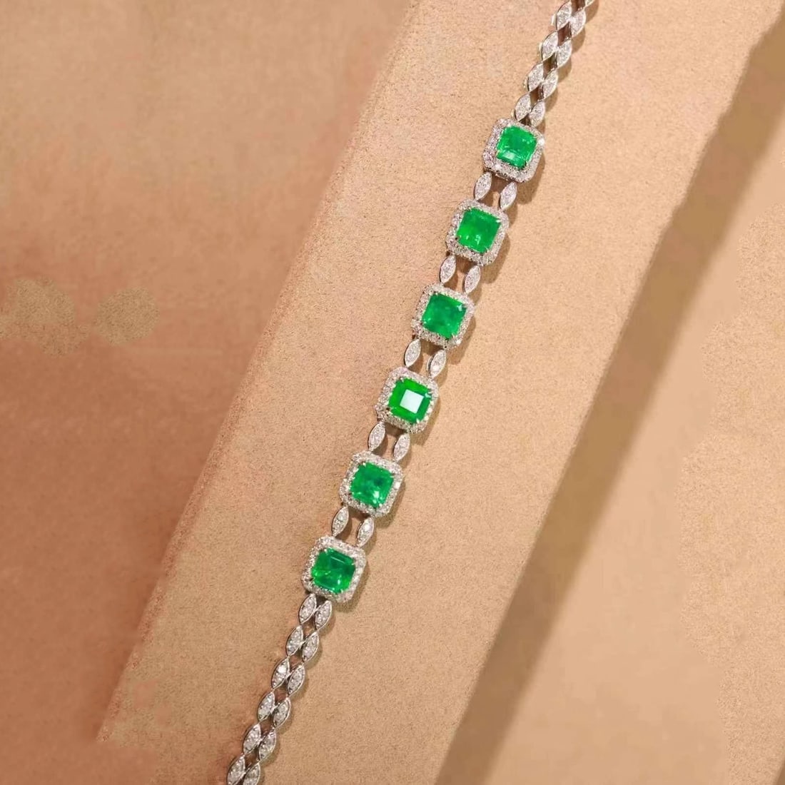 14k Gold 3.65 Ctw Natural Emerald & Diamond Bracelet - 5
