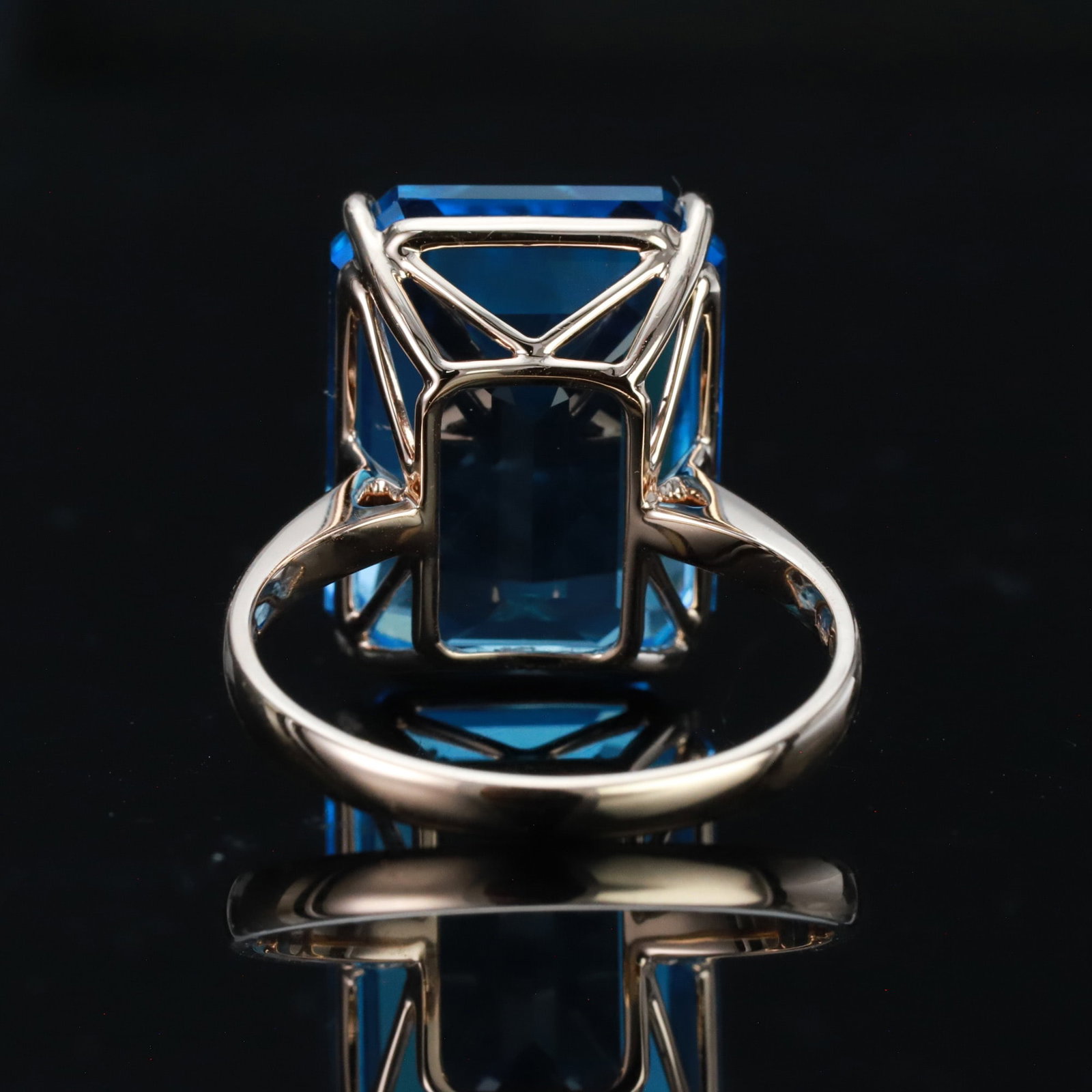 14k Gold 15.55 Ct Natural Topaz & Diamond Ring - 3