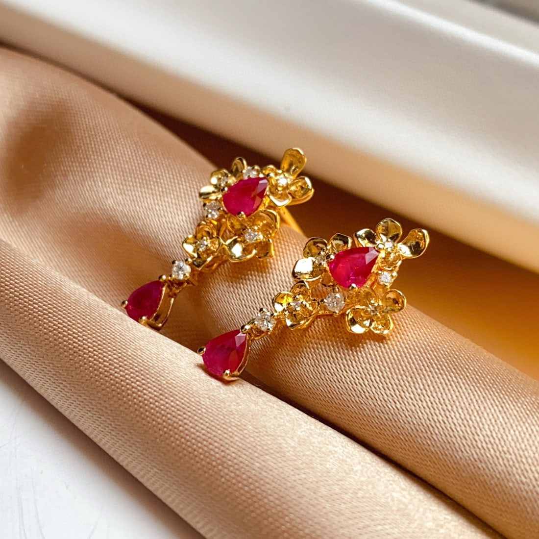 14k Gold 1.3 Ct Natural Ruby & Diamond Earrings - 4