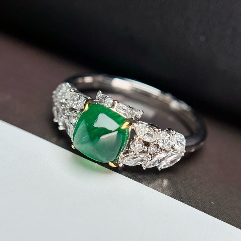 14k Gold 1.5 Ct Natural Emerald & Diamond Ring - 2