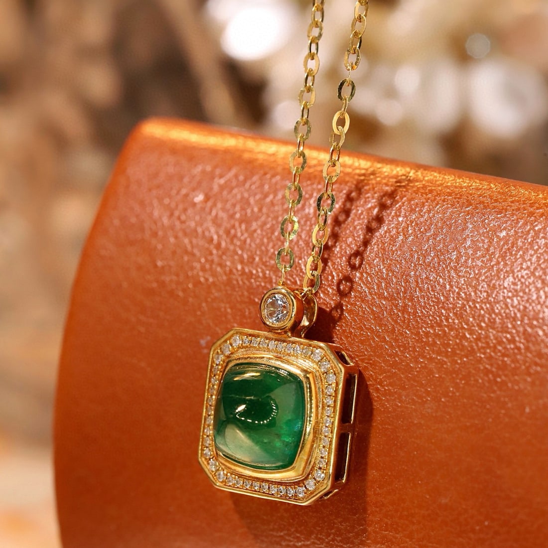 14k Gold 1.66 Ctw Natural Emerald & Diamond Necklace - 2