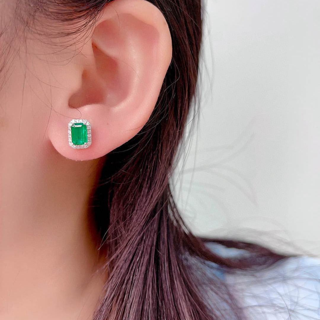 14k Gold 1.55 Ctw Natural Emerald & Diamond Earrings - 5