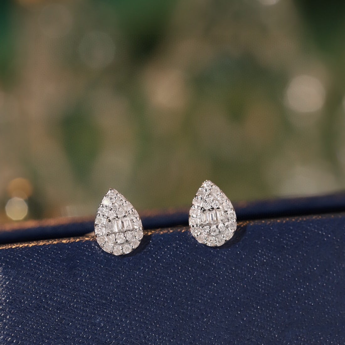 14k Gold 0.16 Ct Natural H Diamond Earrings - 2