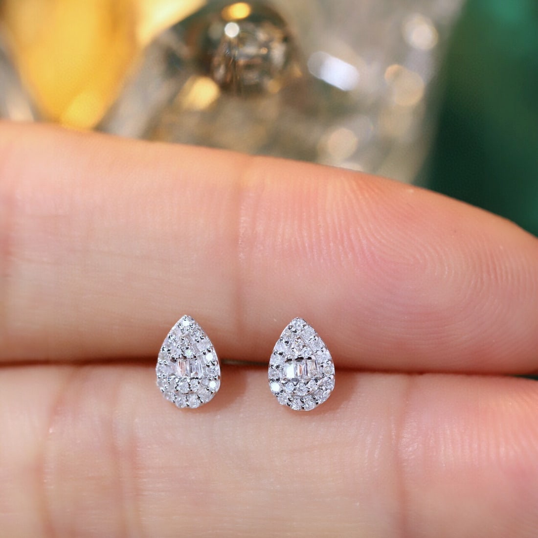 14k Gold 0.16 Ct Natural H Diamond Earrings - 3