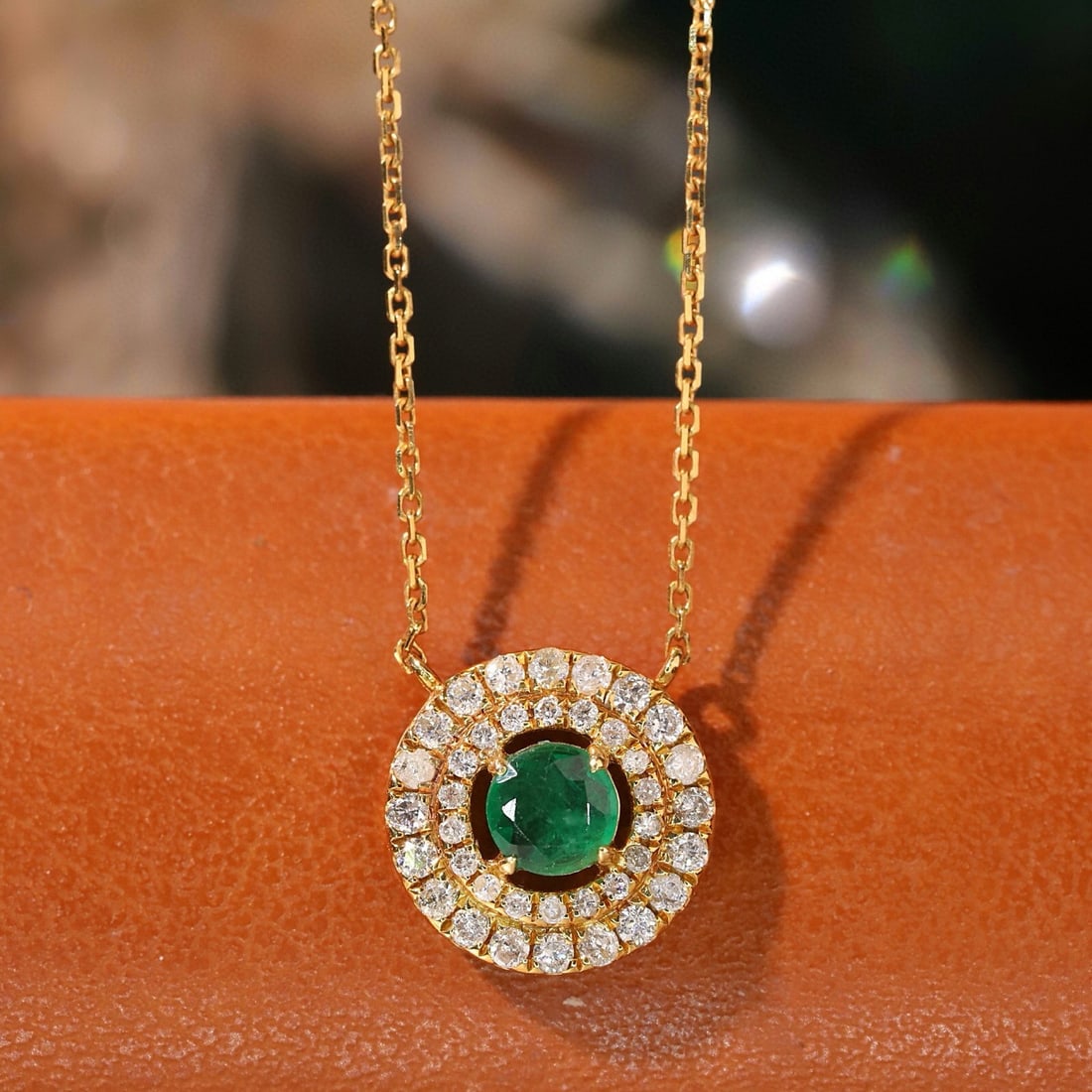 14k Gold 0.6 Ctw Natural Emerald & Diamond Necklace: Ref:231019132 // gold content:14k gold // main gemstone:emerald // shape:round // carat weight:0. 3ct // color:green // treatment:natural // cut grade:g // // adjacent gemstone 2 : diamond //