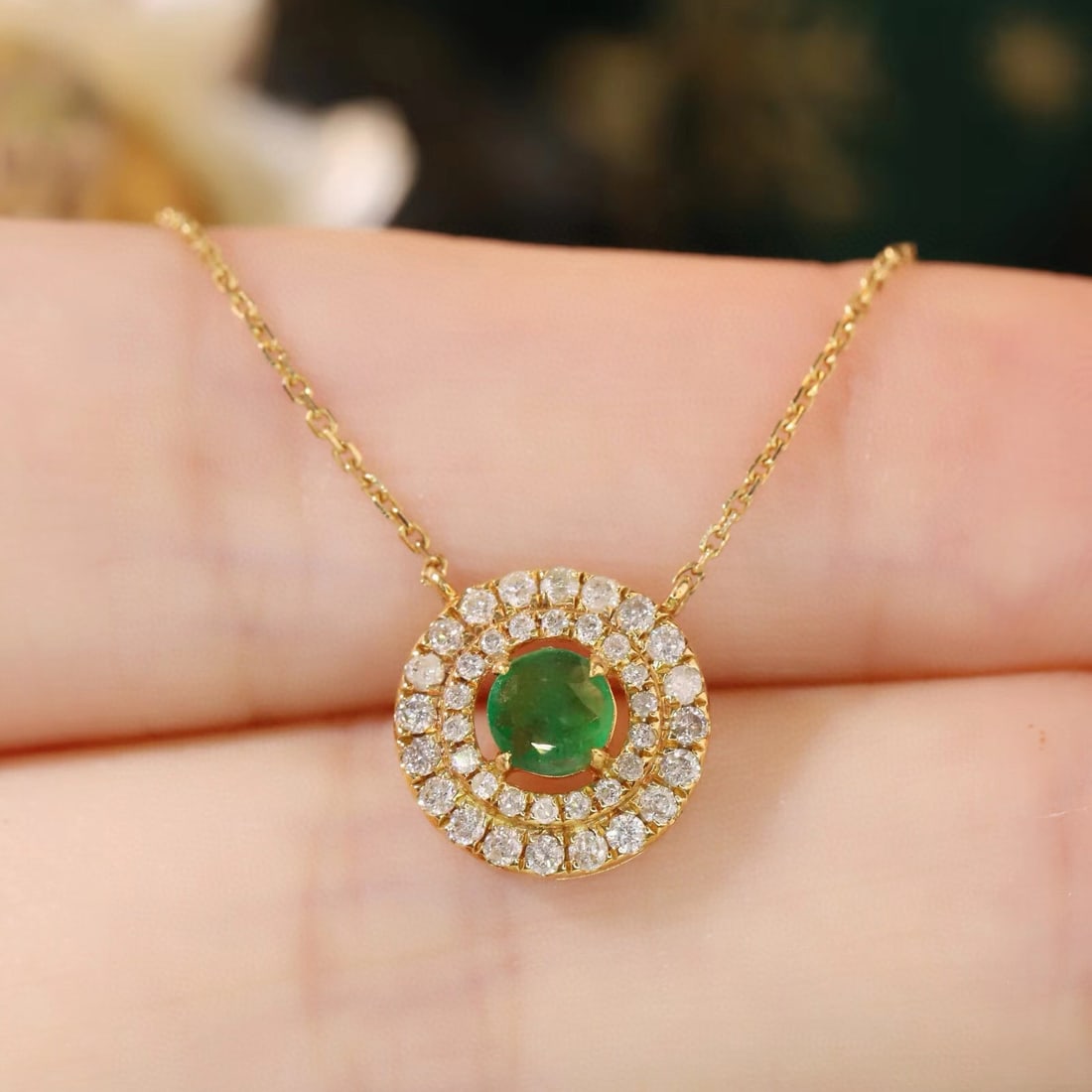 14k Gold 0.6 Ctw Natural Emerald & Diamond Necklace - 6