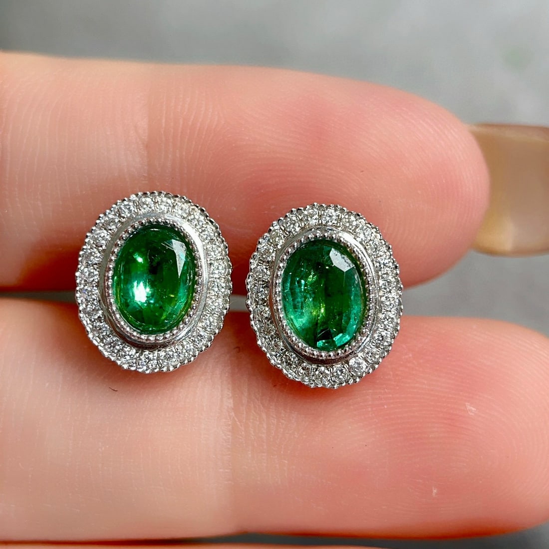 14k Gold 1.44 Ctw Natural Emerald & Diamond Earrings - 4