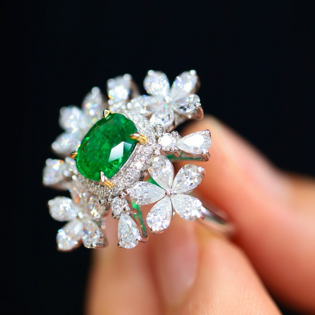 14k Gold 1.96 Ctw Natural Emerald & Diamond Ring - 2