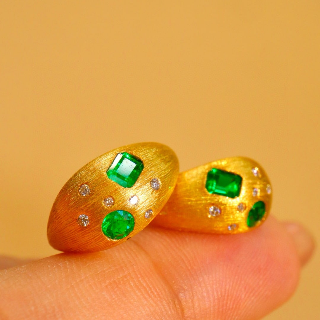 14k Gold 0.7 Ctw Natural Emerald & Diamond Earrings - 3