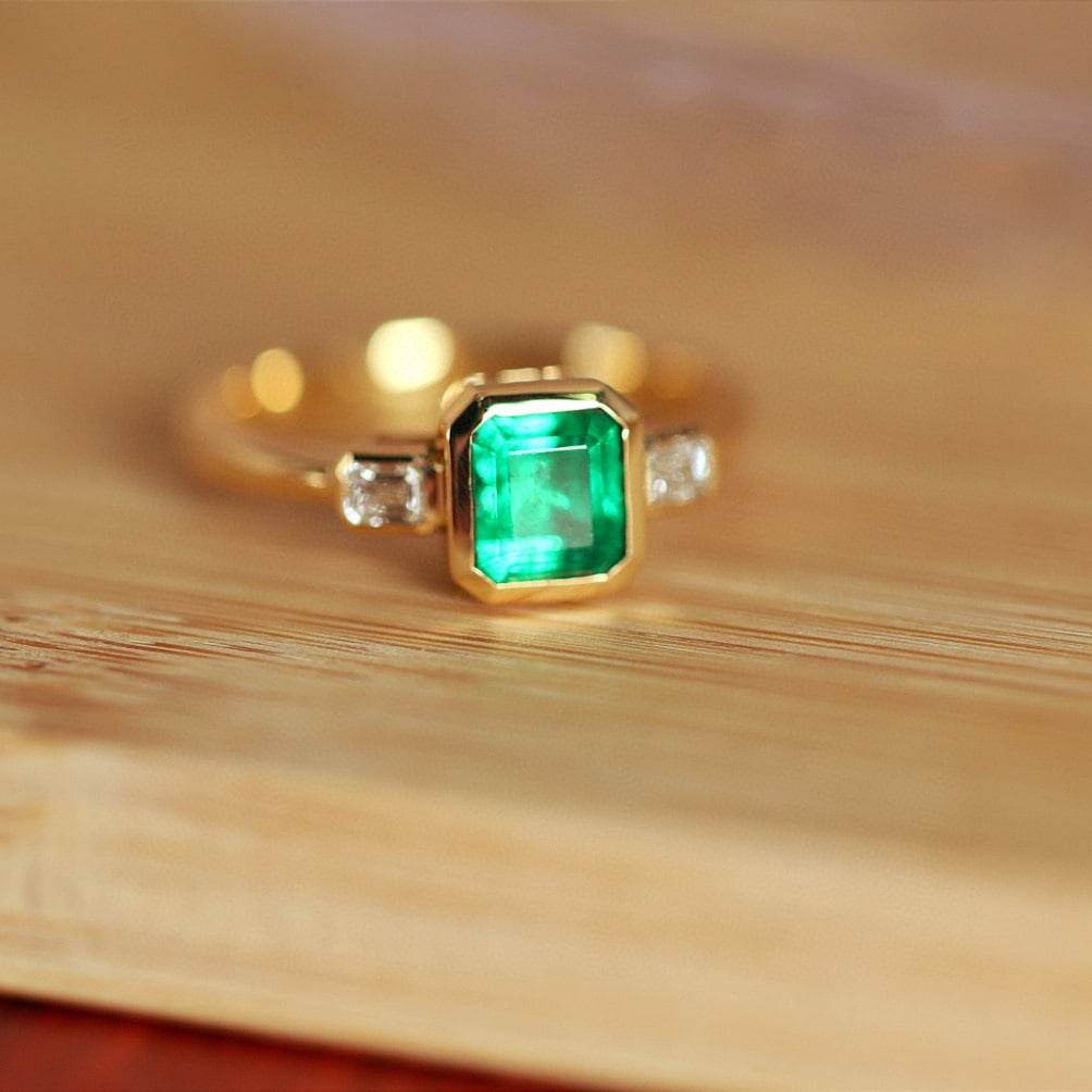 14k Gold 1.56 Ctw Natural Emerald & Diamond Ring - 3