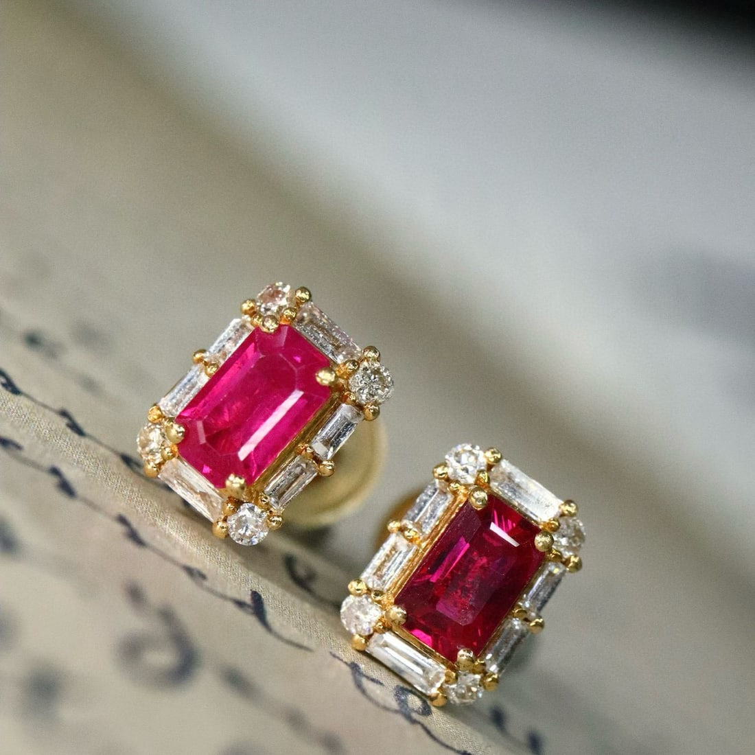 14k Gold 0.92 Ctw Natural Ruby & Diamond Earrings - 2