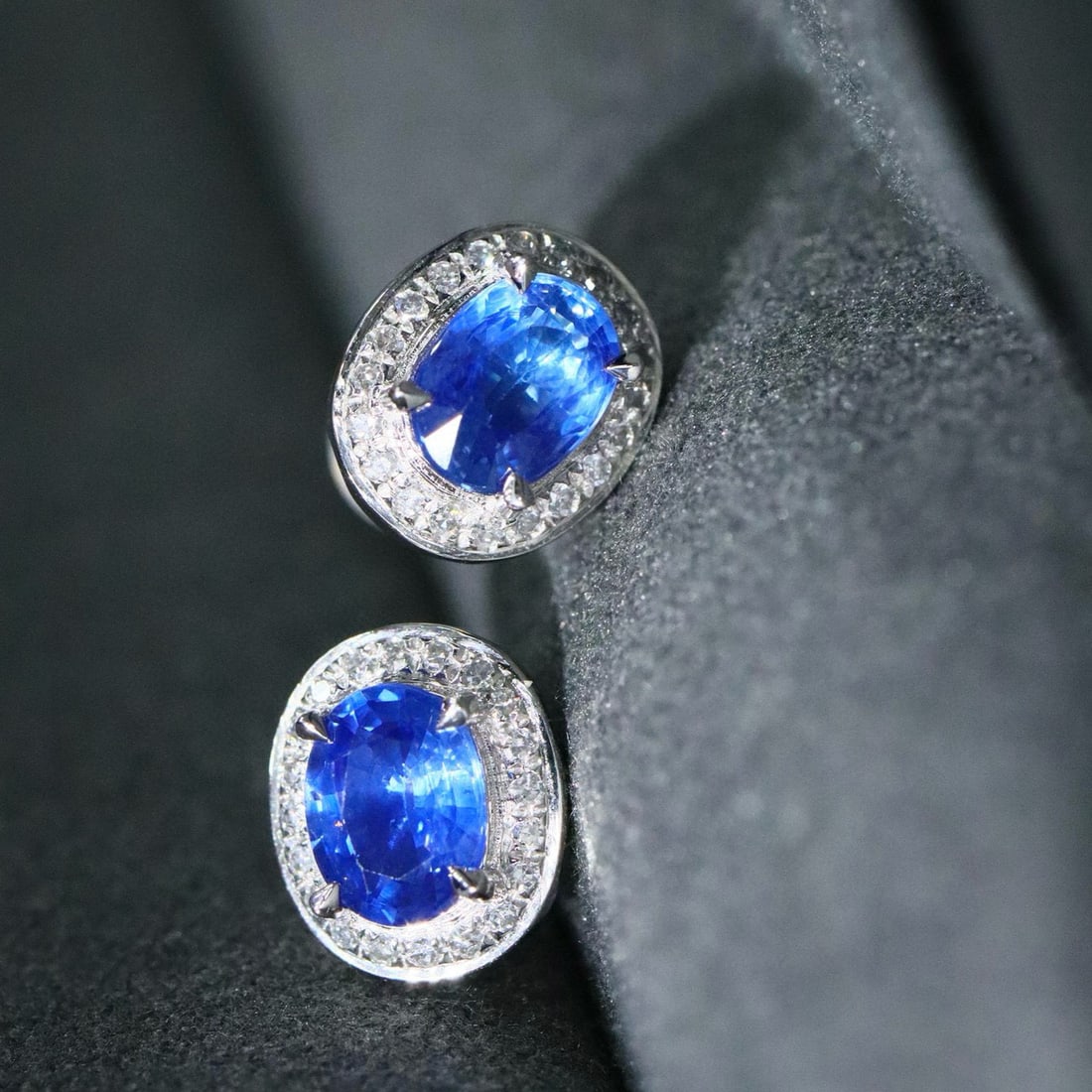 14k Gold 1.91 Ctw Natural Sapphire & Diamond Earrings - 2