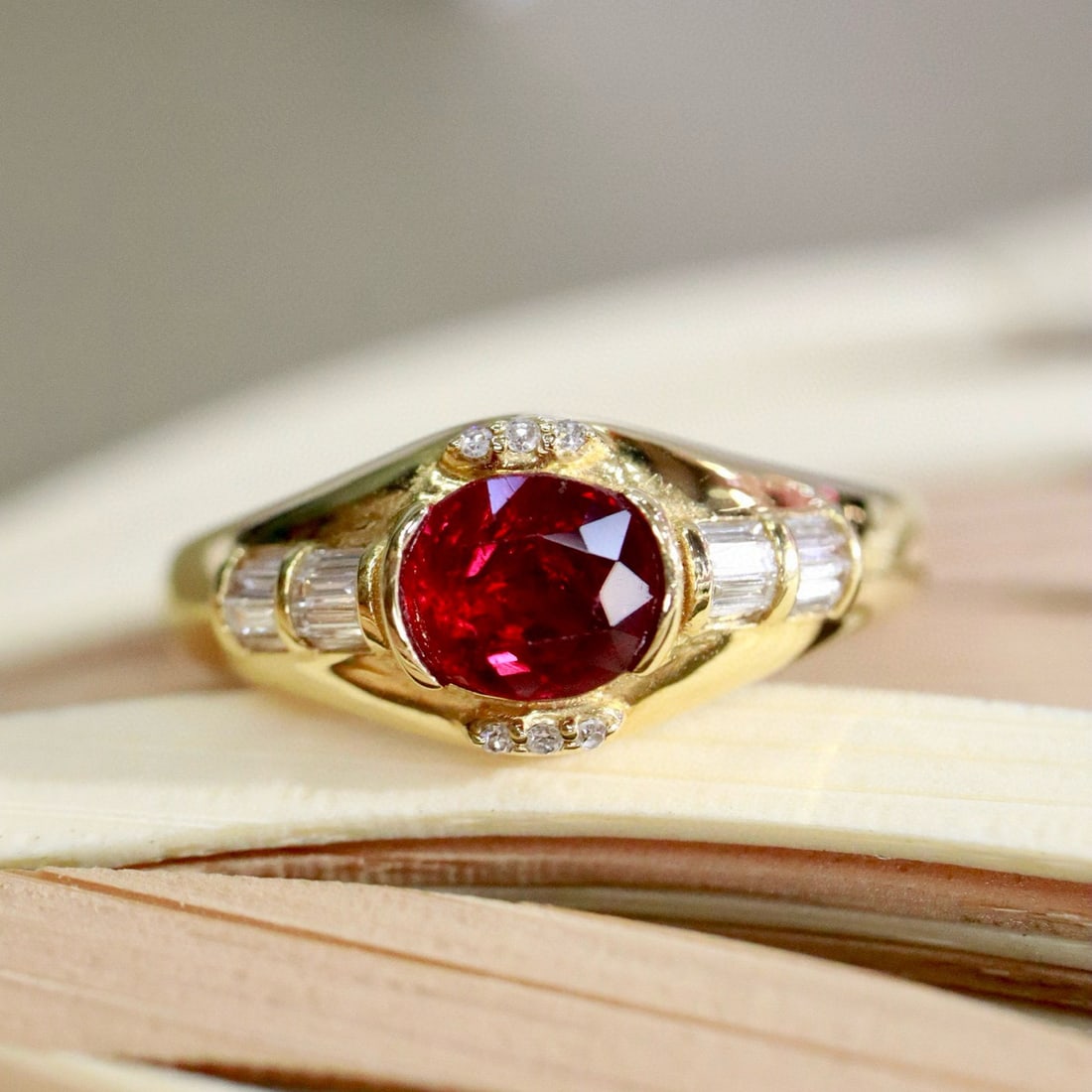 14k Gold 1.25 Ctw Natural Ruby & Diamond Ring: Ref:231019214 // gold content:14k gold // ring size:7. 25us // // main gemstone:ruby // shape:oval // carat weight:1. 05ct // color:red // treatment:natural // // adjacent gemstone 2 : diamond // shap
