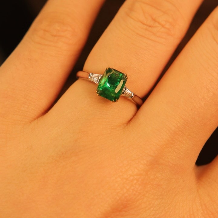 14k Gold 1.40 Ctw Natural Emerald & Diamond Ring - 7