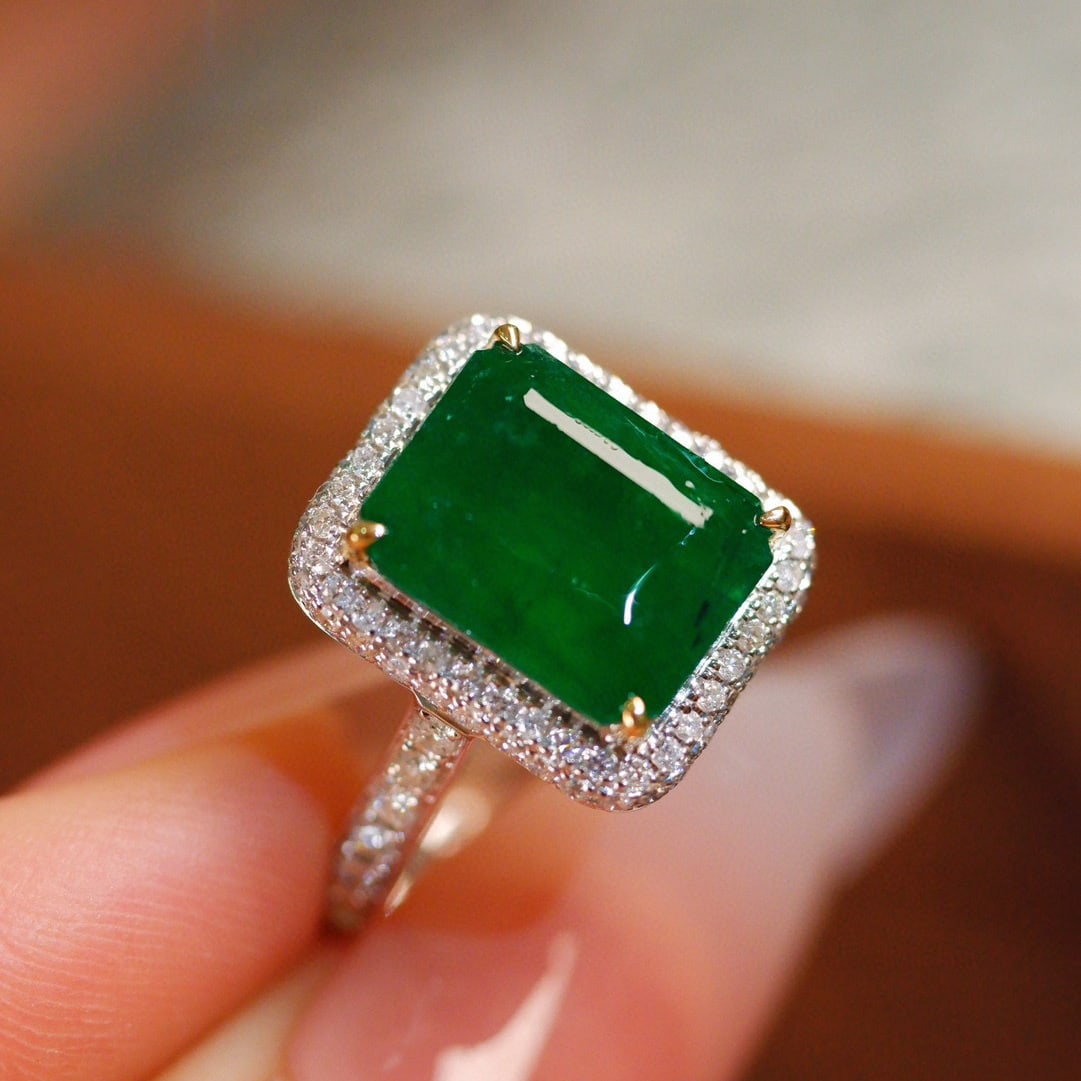 14k Gold 4.67 Ctw Natural Emerald & Diamond Ring - 7