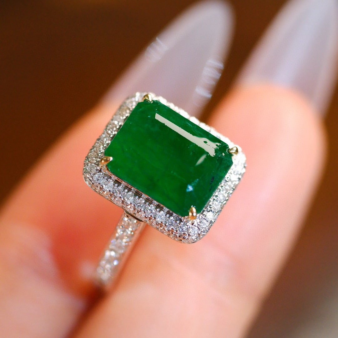 14k Gold 4.67 Ctw Natural Emerald & Diamond Ring - 8