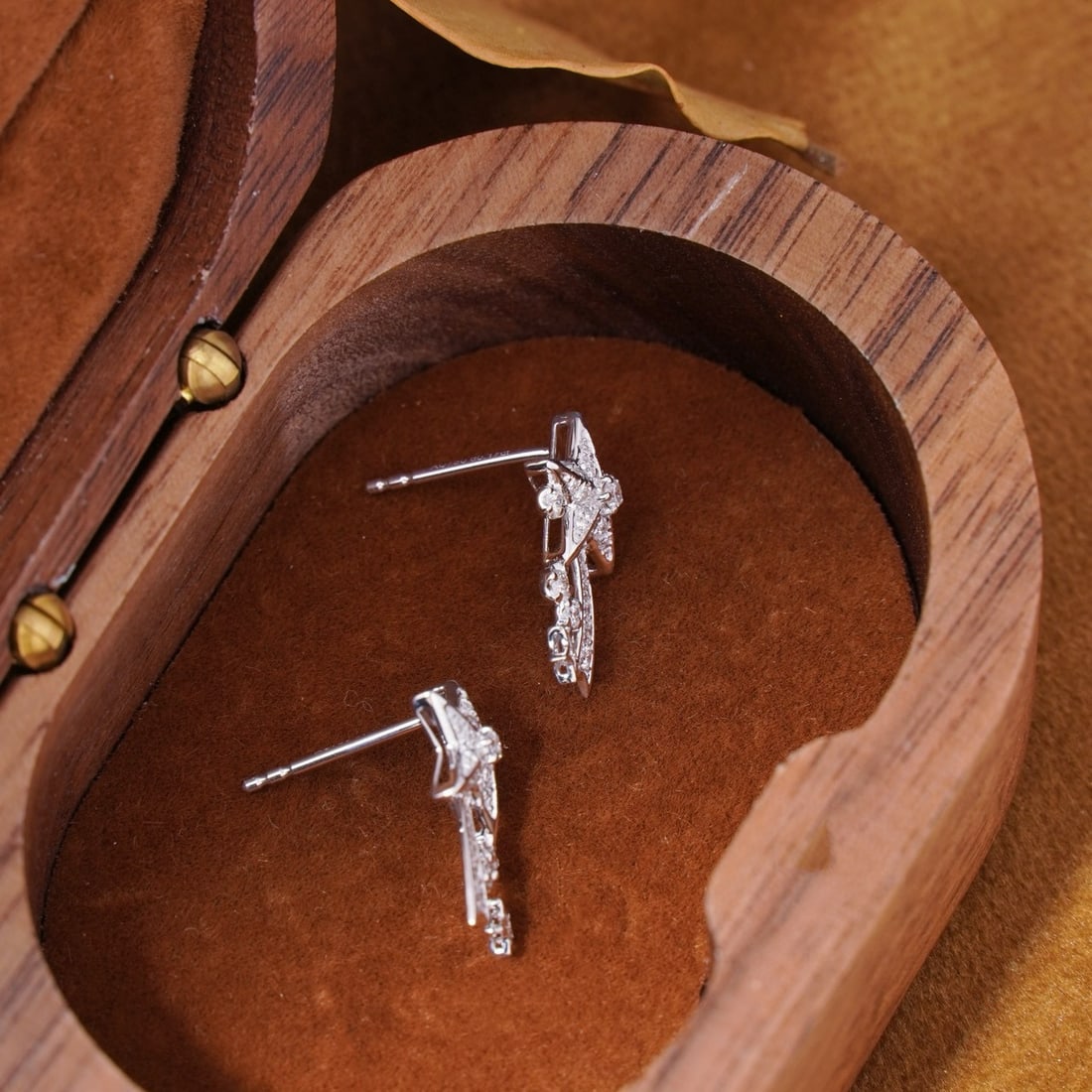 14k Gold 0.34 Ct Natural H Diamond Earrings - 2