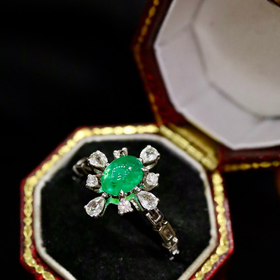 14k Gold 0.66 Ctw Natural Emerald & Diamond Ring - 2