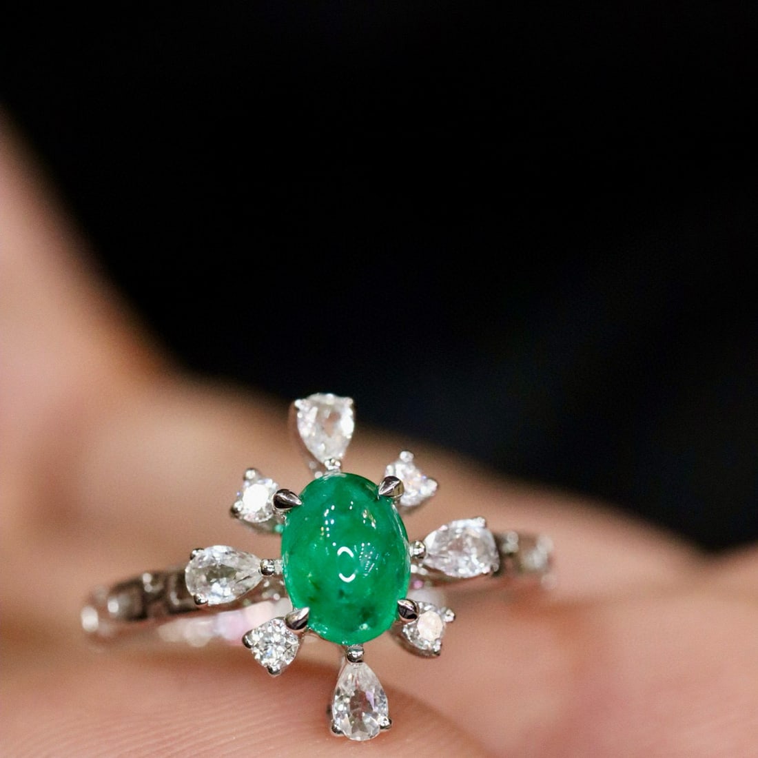 14k Gold 0.66 Ctw Natural Emerald & Diamond Ring - 3