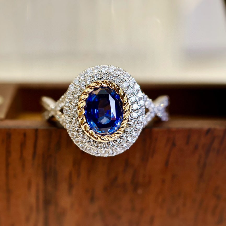 14k Gold 1.47 Ctw Natural Sapphire & Diamond Ring: Ref:231019240 // gold content:14k gold // ring size:7. 25us // // main gemstone:sapphire // shape:oval // carat weight:1. 03ct // color:blue // treatment:natural // // adjacent gemstone 2 : diamond //