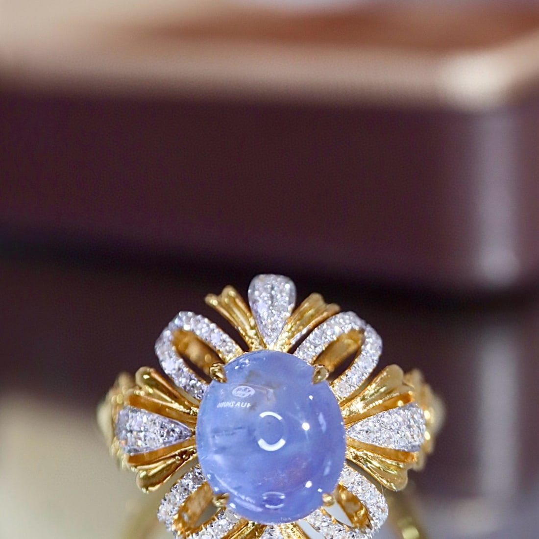 14k Gold 3.09 Ctw Natural Star Sapphire & Diamond Ring: Ref:231020007 // gold content:14k gold // ring size:7. 25us // // main gemstone:star sapphire // shape:oval // carat weight:2. 85ct // color:blue // treatment:natural // // adjacent gemstone 2 :