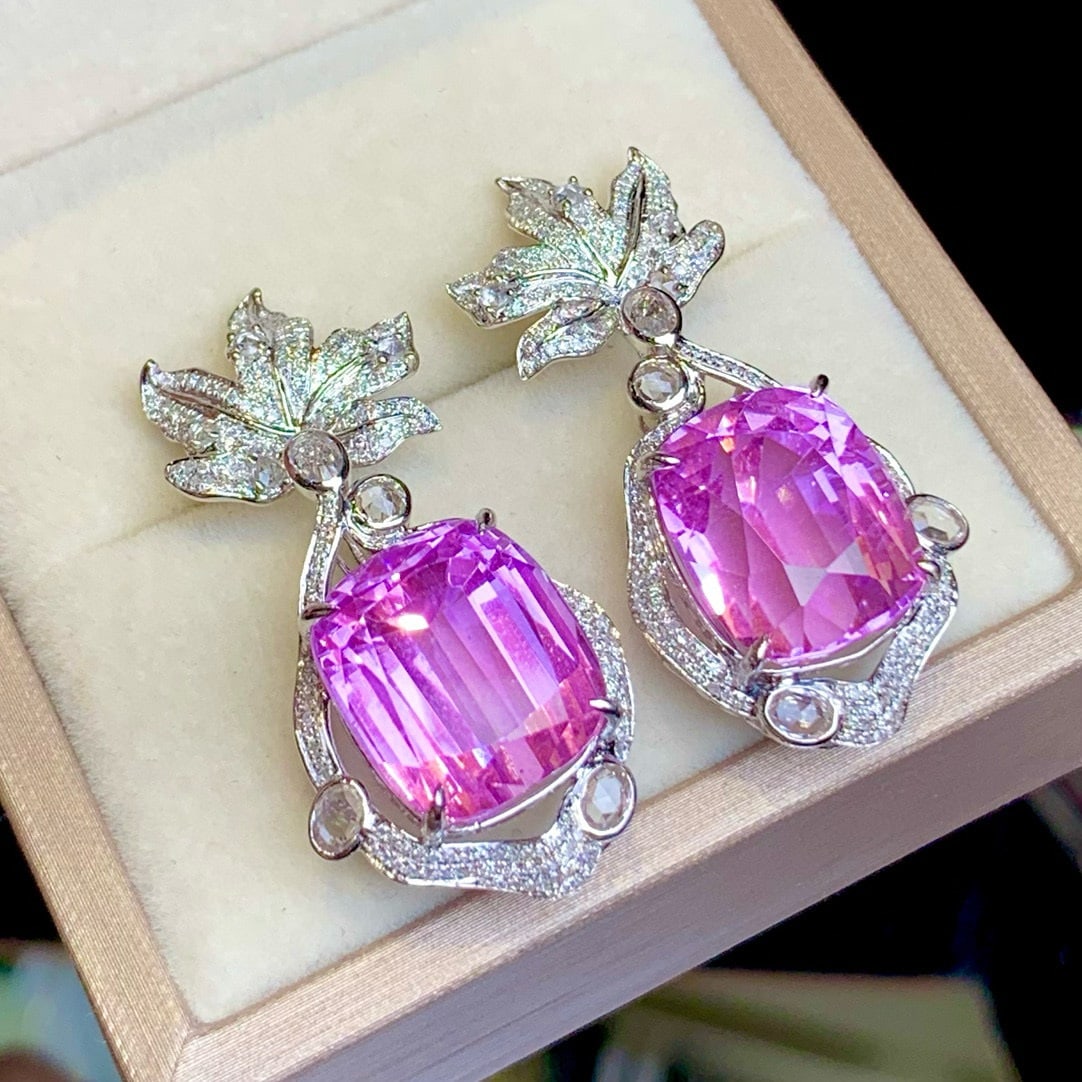 14k Gold 33.5 Ct Natural Kunzite & Diamond & Sapphire Earrings: Ref:231020020 // gold content:14k gold // main gemstone:kunzite // shape:cushion // carat weight:33. 5ct // color:purple // treatment:natural // // adjacent gemstone 2 : diamond // shape:round // clar