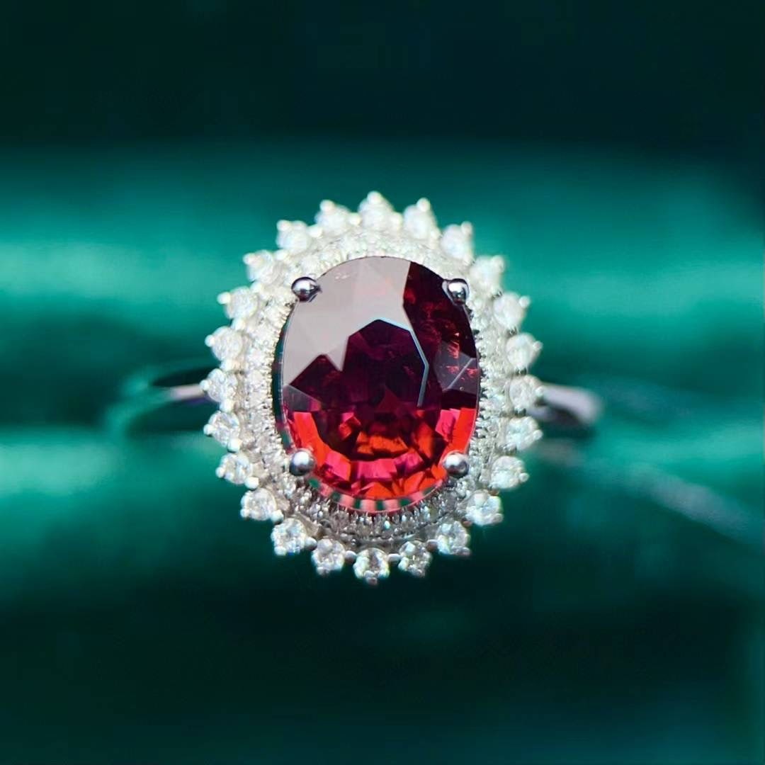 14k Gold 1.85 Ct Natural Tourmaline & Diamond Ring: Ref:231020025 // gold content:14k gold // ring size:7. 25us // // main gemstone:tourmaline // shape:oval // carat weight:1. 85ct // color:red // treatment:natural // // adjacent gemstone 2 : diamond /