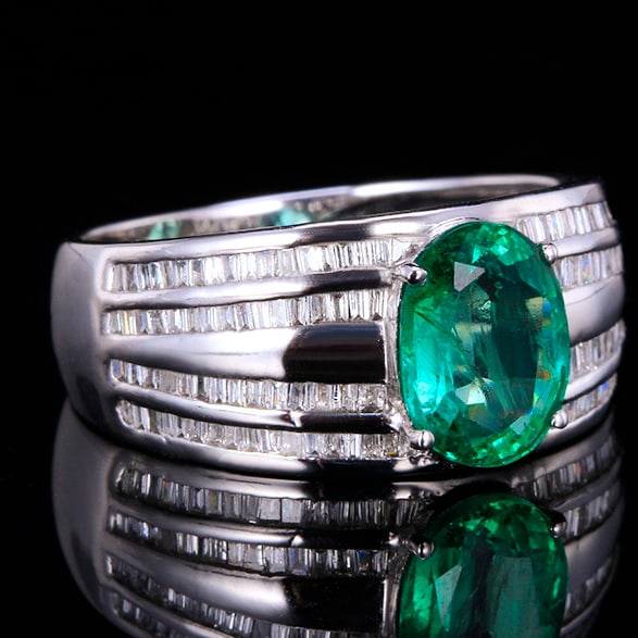 14k Gold 2.21 Ctw Vivid Green Natural Emerald & Diamond Ring - 3