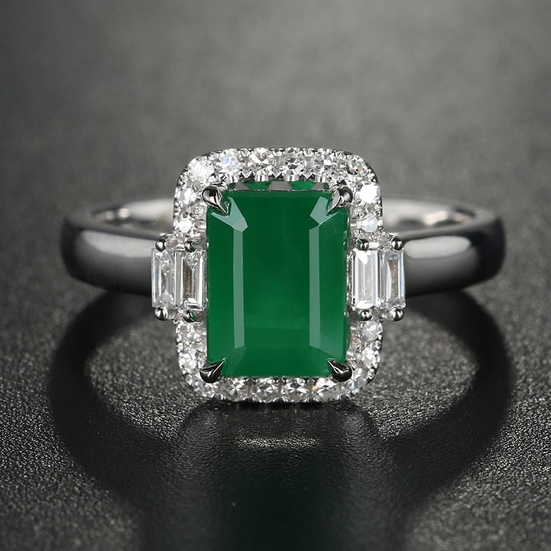 14k Gold 2.1 Ct Vivid Green Natural Emerald & Diamond Ring: Ref:231020036 // gold content:14k gold // ring size:7. 25us // // main gemstone:emerald // shape:octagonal // carat weight:2. 1ct // color:vivid green // treatment:natural // // adjacent gemstone 2 :
