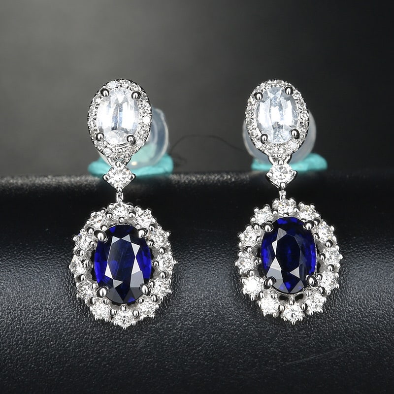 14k Gold 1 Ct Natural Sapphire & Diamond & Sapphire Earrings: Ref:231020038 // gold content:14k gold // main gemstone:sapphire // shape:oval // carat weight:1ct // color:blue // treatment:natural // // adjacent gemstone 2 : diamond // shape:round // clarity