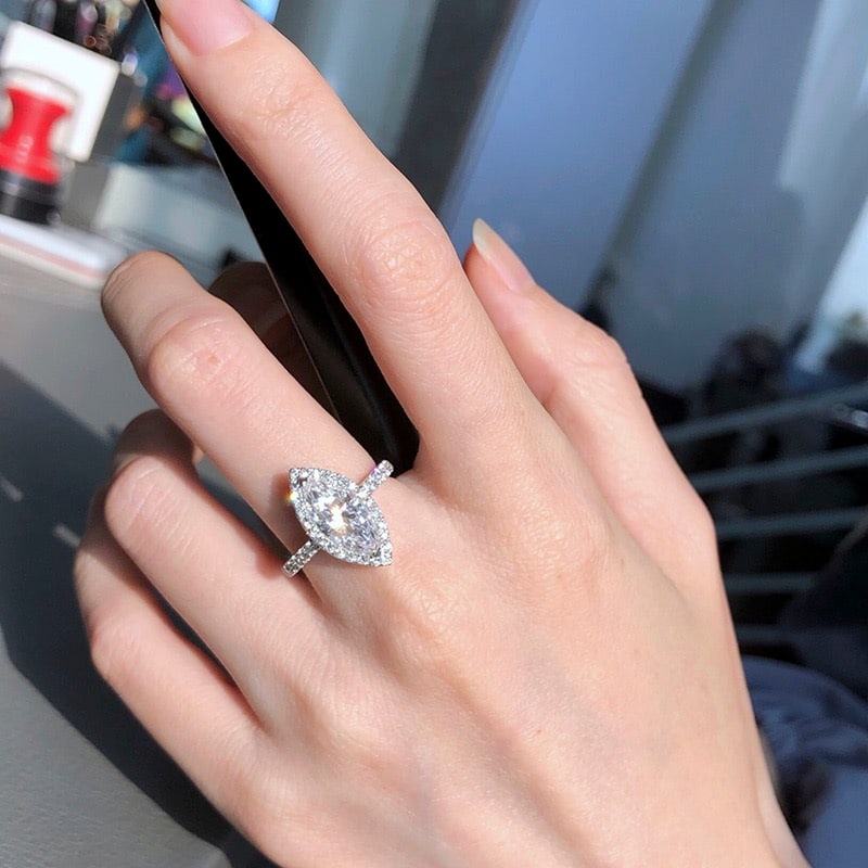 Gia Certified 14k Gold 0.30 Ct Natural H Vs2 Marquise Diamond Ring - 4