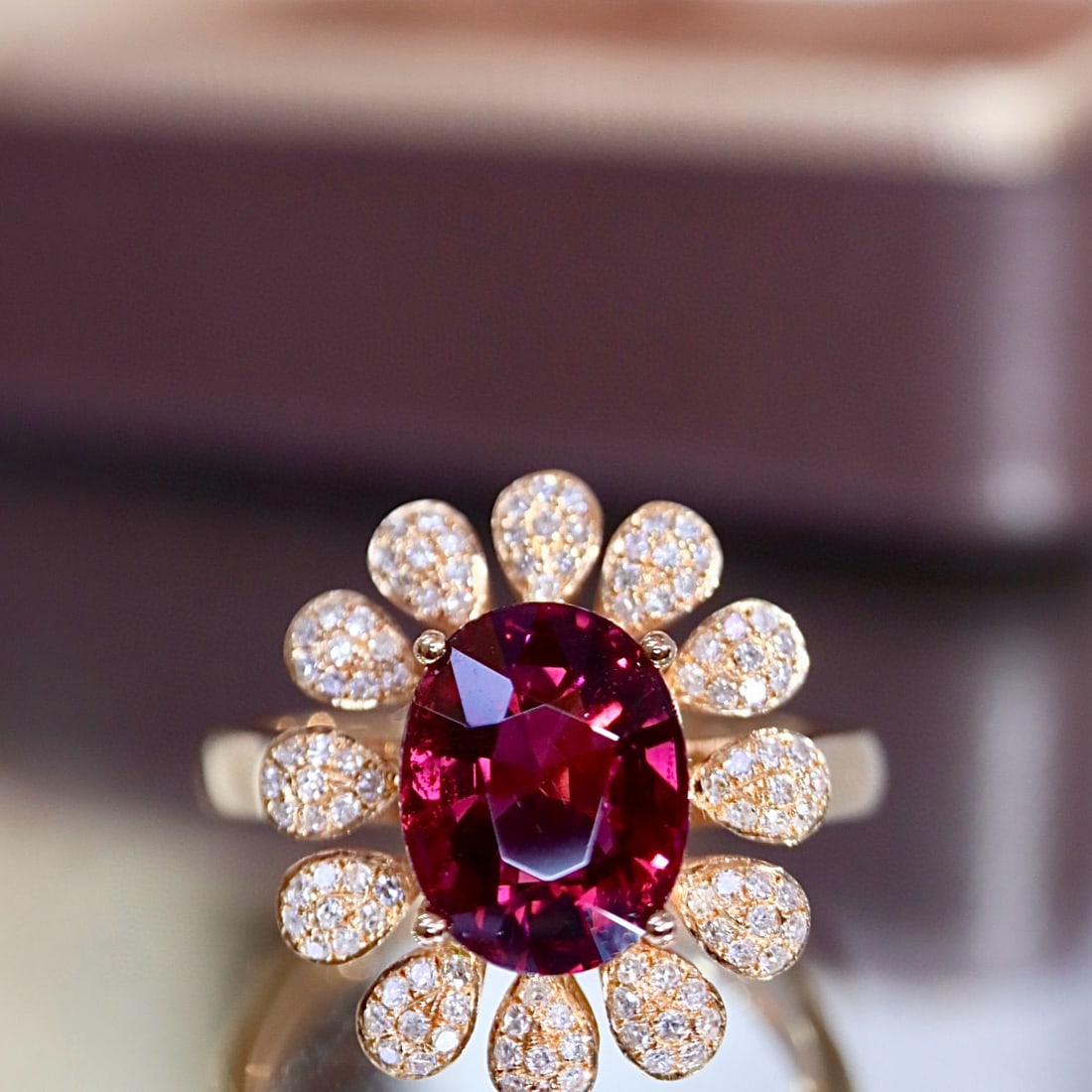 14k Gold 3.31 Ct Natural Garnet & Diamond Ring: Ref:231020053 // gold content:14k gold // ring size:7. 25us // // main gemstone:garnet // shape:oval // carat weight:3. 31ct // color:red // treatment:natural // // adjacent gemstone 2 : diamond //