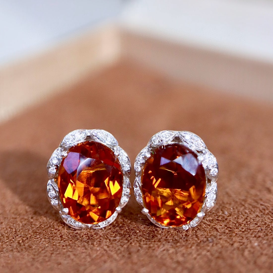14k Gold 3.78 Ctw Natural Citrine & Diamond Earrings - 4