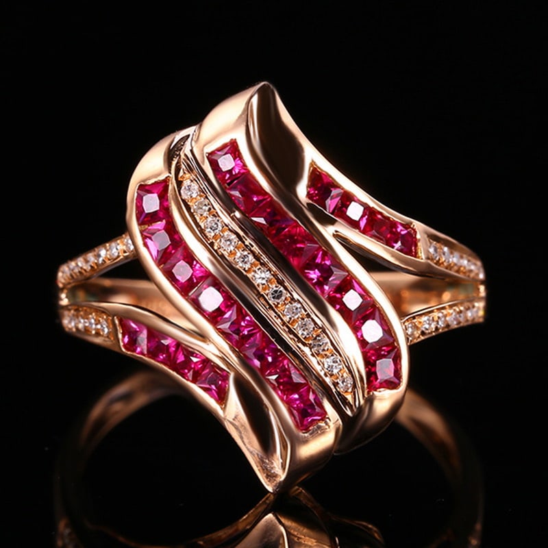 14k Gold 0.76 Ctw Natural Ruby & Diamond Ring: Ref:231020069 // gold content:14k gold // ring size:7. 25us // // main gemstone:ruby // shape:princess // carat weight:0. 65ct // color:red // treatment:natural // // adjacent gemstone 2 : diamond //