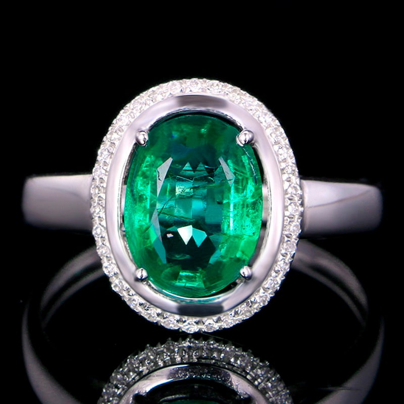 14k Gold 1.61 Ctw Vivid Green Natural Emerald & Diamond Ring: Ref:231020100 // gold content:14k gold // ring size:7. 25us // // main gemstone:emerald // shape:oval // carat weight:1. 5ct // color:vivid green // treatment:natural // // adjacent gemstone 2 :