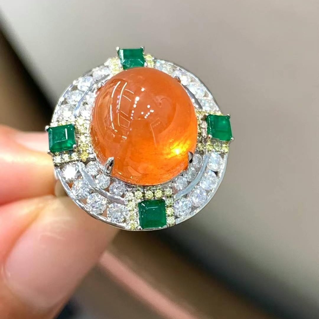 14k Gold 12 Ct Natural Spessartine & Diamond Ring: Ref:231020115 // gold content:14k gold // ring size:7. 25us // // main gemstone:spessartine // shape:oval // carat weight:12ct // color:orange // treatment:natural // // adjacent gemstone 2 : diamond