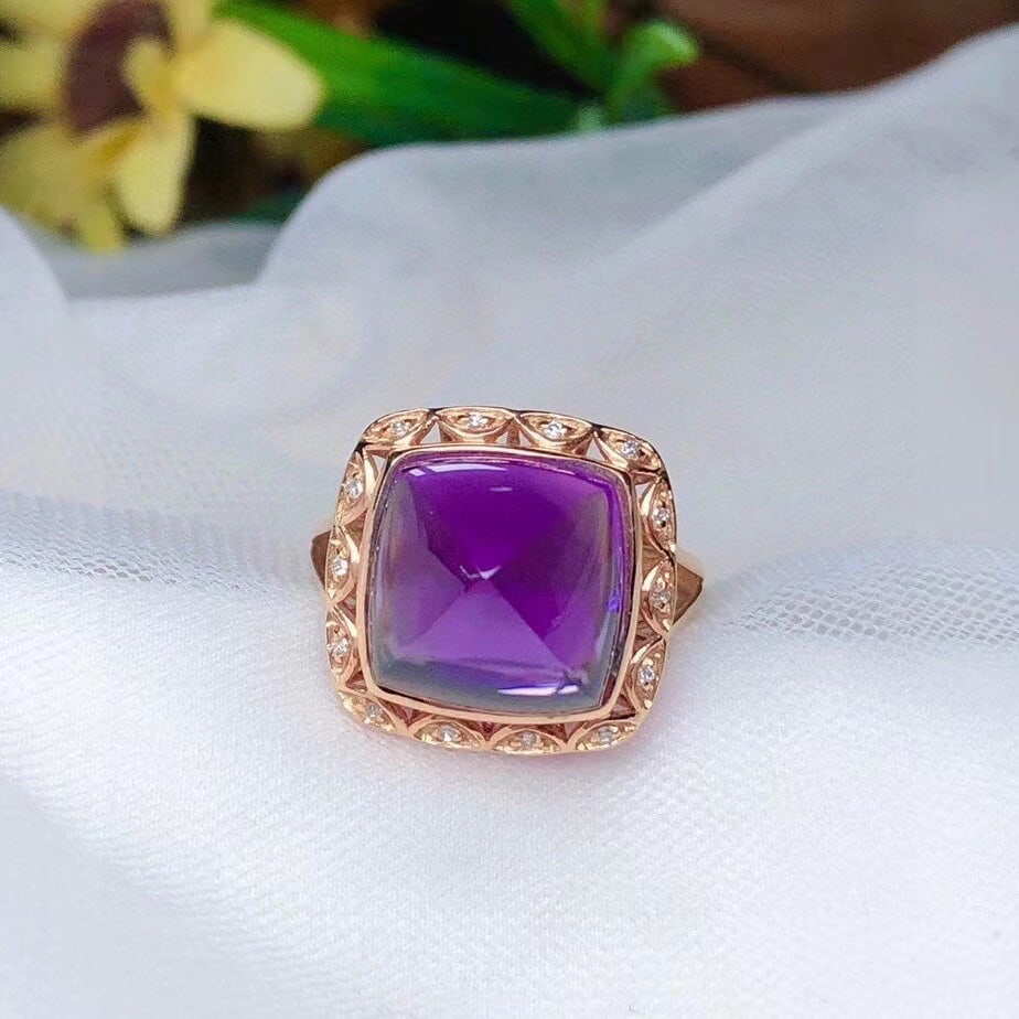 14k Gold 8.55 Ct Natural Amethyst & Diamond Ring: Ref:231020132 // gold content:14k gold // ring size:7. 25us // // main gemstone:amethyst // shape:suger-loaf // carat weight:8. 55ct // color:purple // treatment:natural // // adjacent gemstone 2 : di