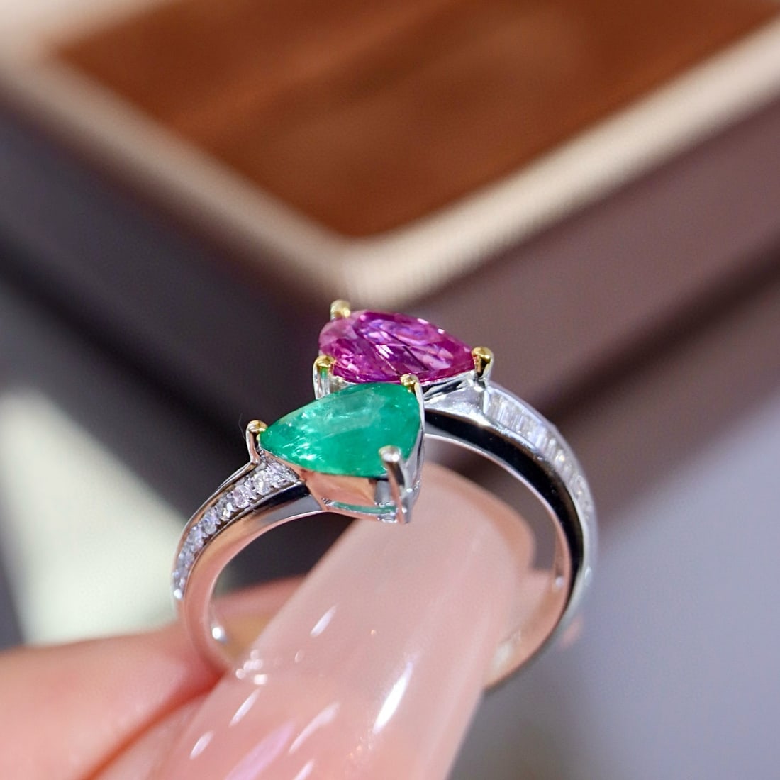14k Gold 1.86 Ctw Natural Emerald & Sapphire & Diamond & Toi Et Moi Ring - 8