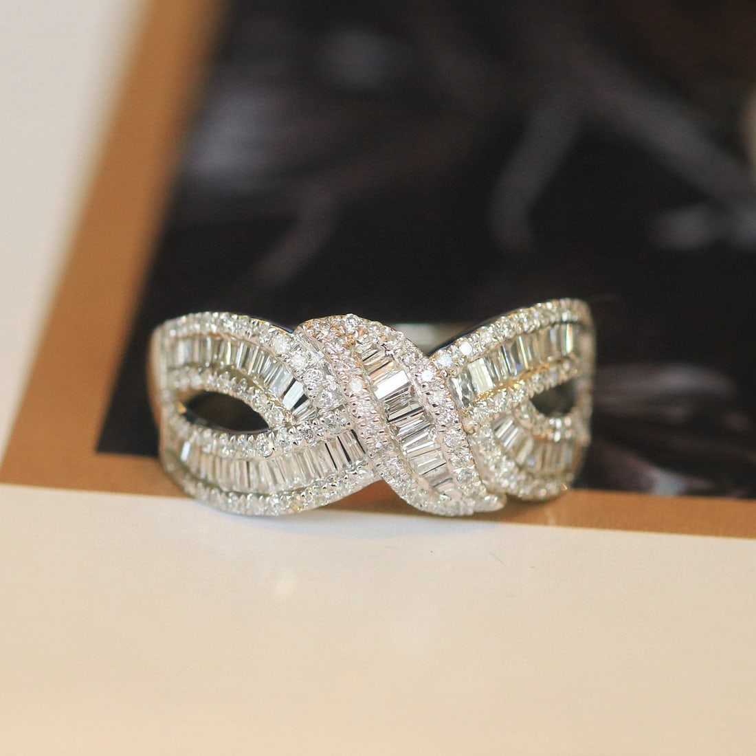 14k Gold 0.8 Ct Natural H Diamond Ring: Ref:231020153 // gold content:14k gold // ring size:7. 25us // // main gemstone:diamond // shape:multiply // carat weight:0. 8ct // clarity grade:vs-si // color:h // treatment:natural // High