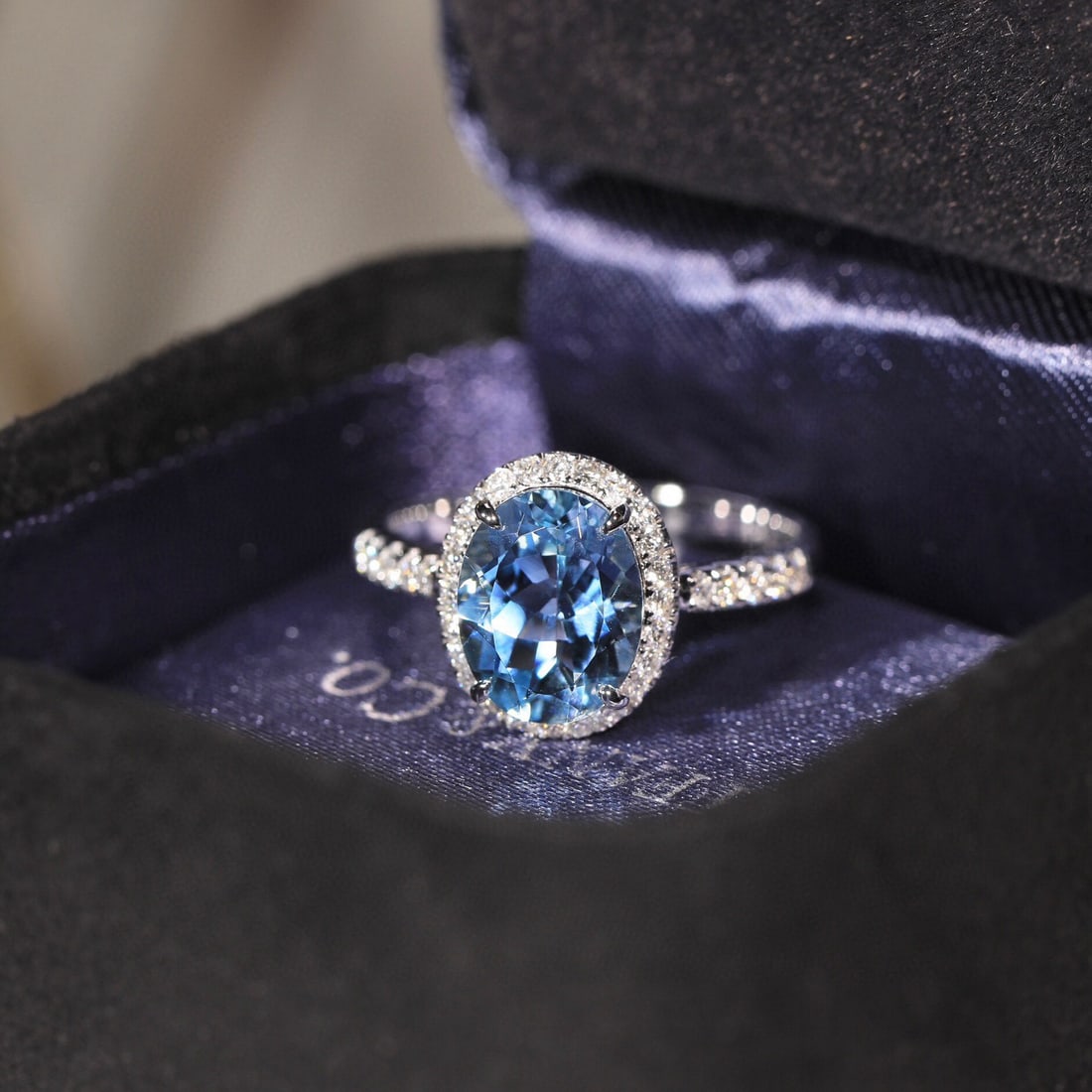 14k Gold 2.00 Ct Natural Aquamarine & Diamond Ring - 3