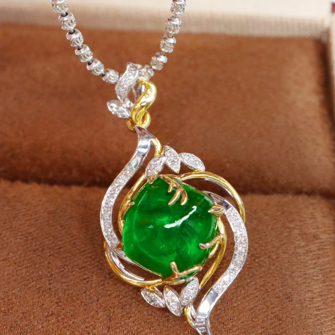 14k Gold 4.42 Ctw Vivid Green Natural Emerald & Diamond Pendant( Without Chain ) - 4