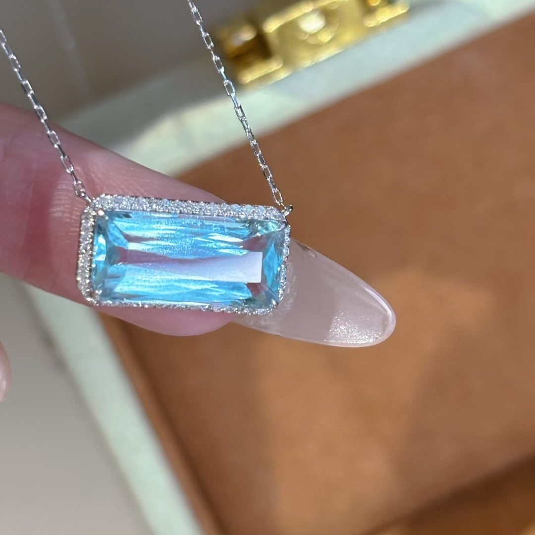14k Gold 4.03 Ct Natural Aquamarine & Diamond Necklace - 4