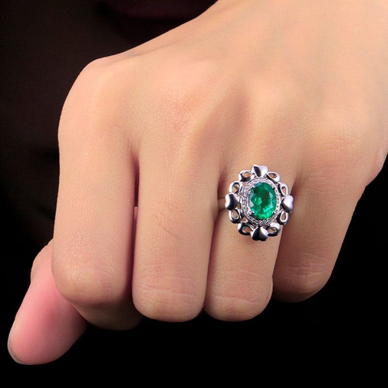 14k Gold 1.50 Ctw Vivid Green Natural Emerald & Diamond Ring - 4