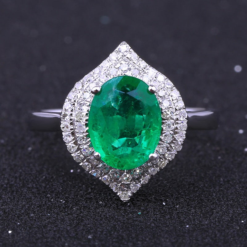 14k Gold 2.02 Ctw Vivid Green Natural Emerald & Diamond Ring: Ref:231020227 // gold content:14k gold // ring size:7. 25us // // main gemstone:emerald // shape:oval // carat weight:1. 72ct // color:vivid green // treatment:natural // // adjacent gemstone 2 :
