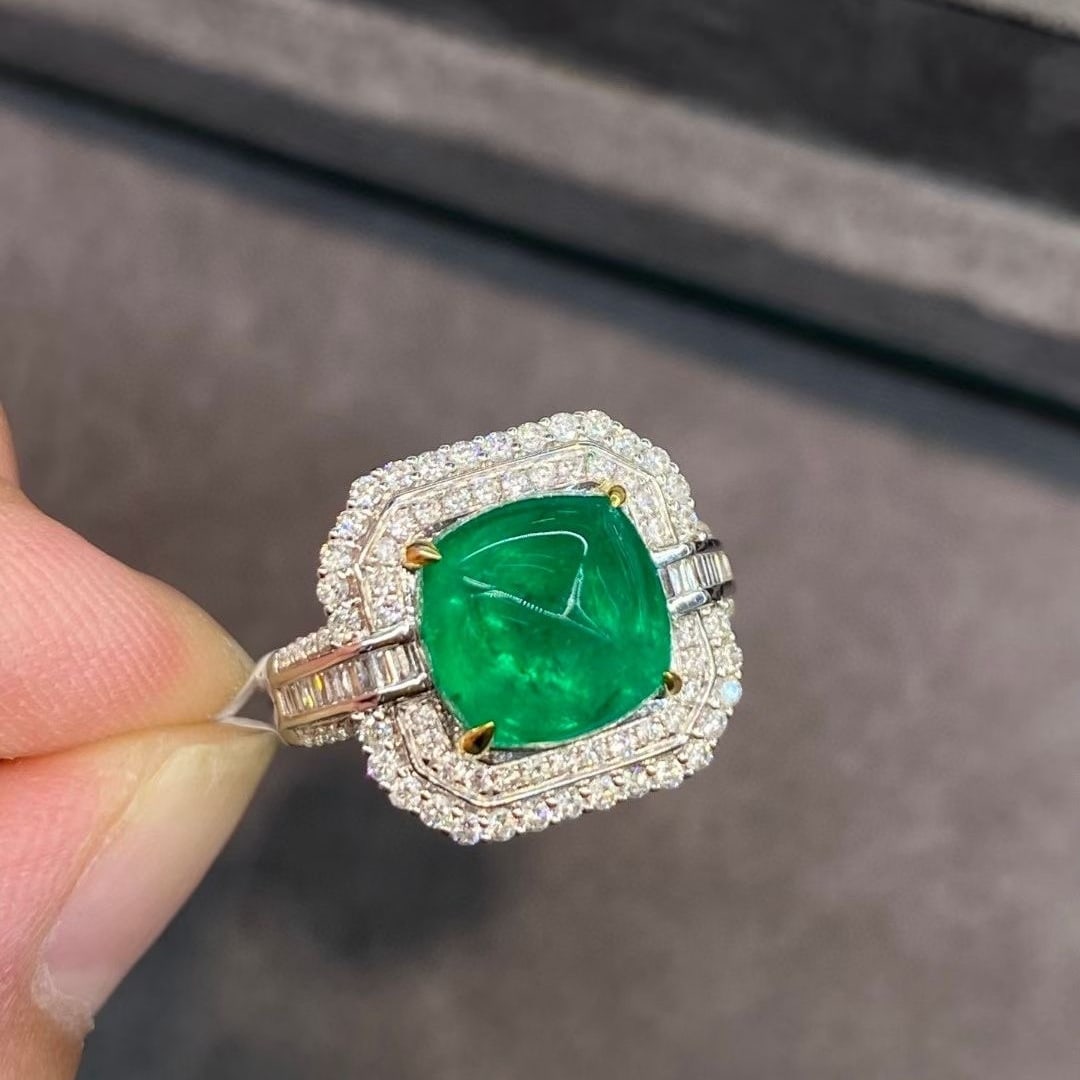 14k Gold 4.48 Ctw Vivid Green Natural Emerald & Diamond Ring - 4