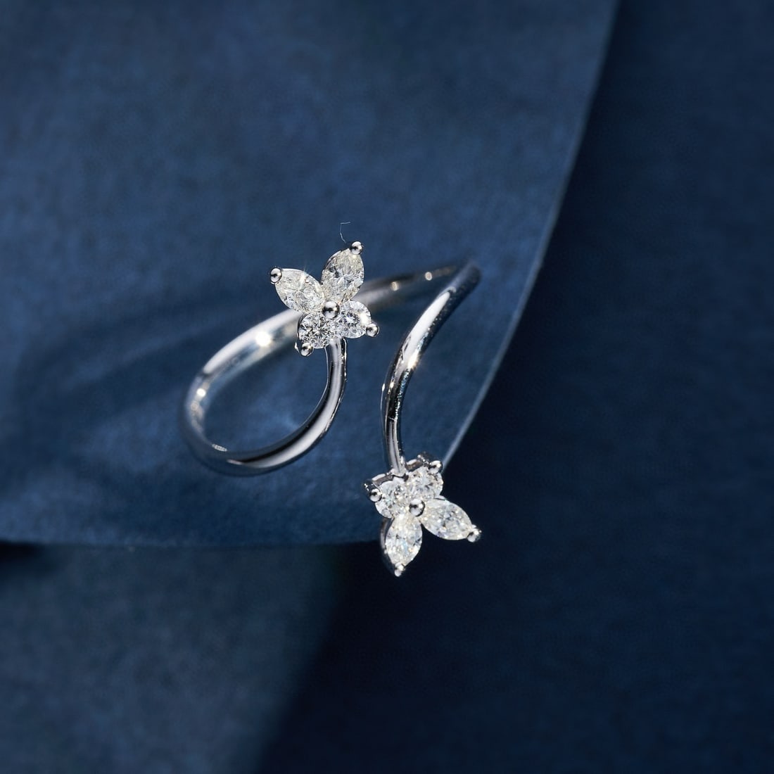 14k Gold 0.33 Ctw Natural H Diamond Ring: Ref:231020246 // gold content:14k gold // ring size:7. 25us // // main gemstone:diamond // shape:marquise // carat weight:0. 21ct // clarity grade:vs-si // color:h // treatment:natural // // adjacent