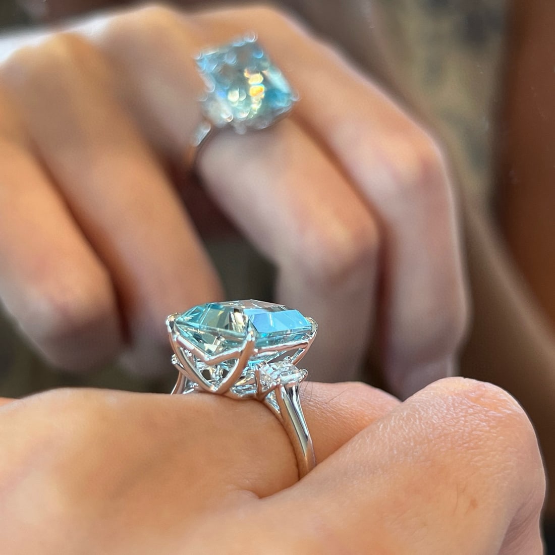 14k Gold 7.64 Ctw Natural Aquamarine & Topaz Ring - 2