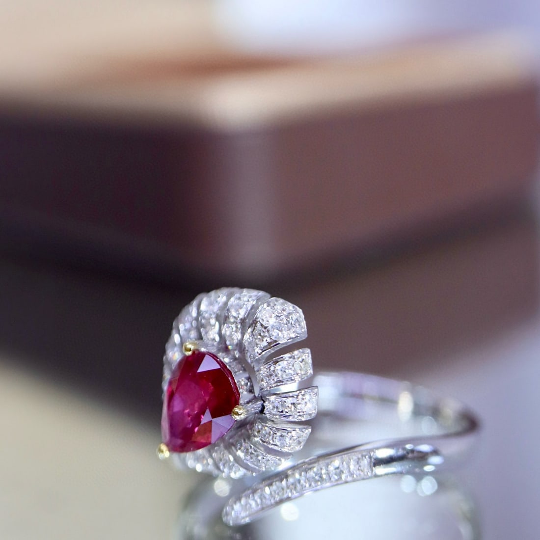 14k Gold 0.98 Ctw Natural Ruby & Diamond Ring - 2