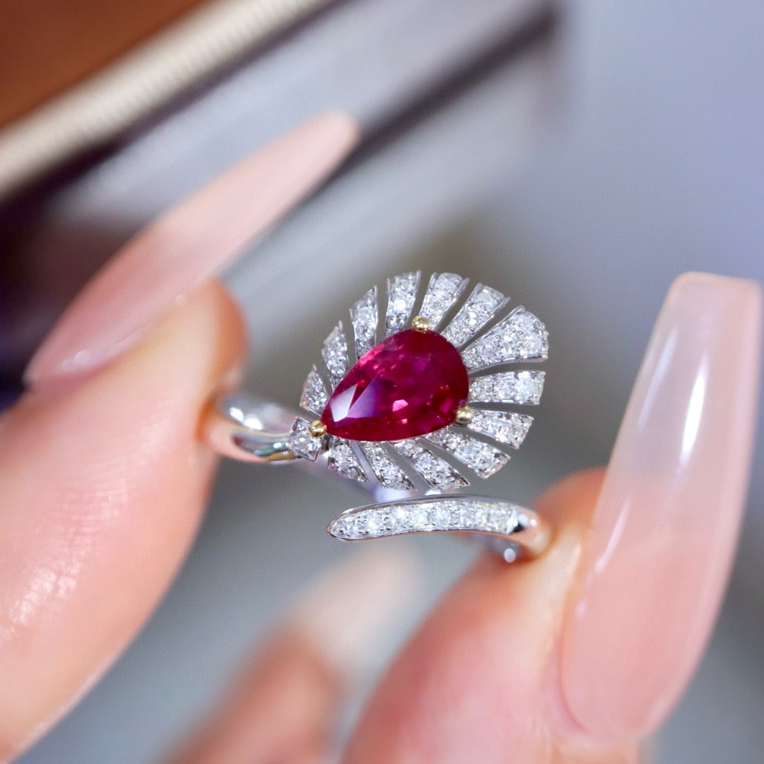 14k Gold 0.98 Ctw Natural Ruby & Diamond Ring - 6